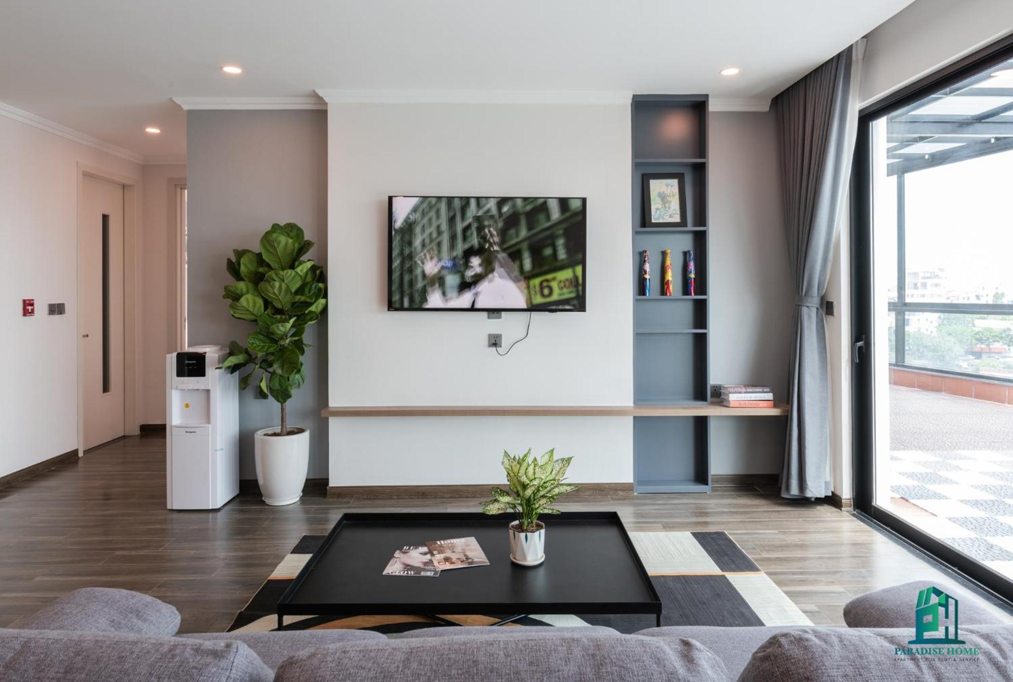 Luxe Paradise 5 Tu Hoa Apartment *