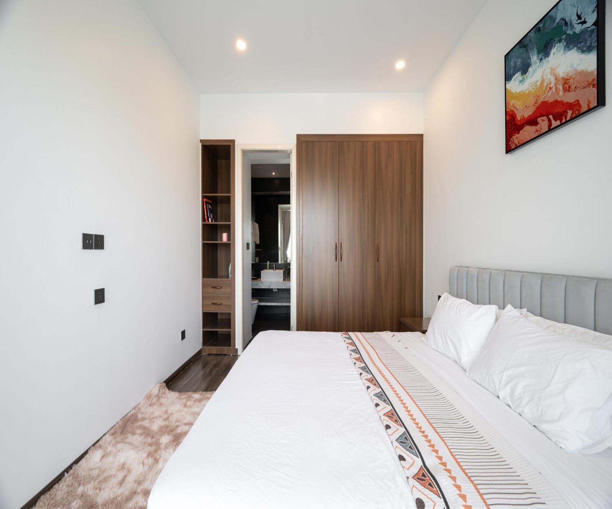 Luxe Paradise 5 Tu Hoa Apartment Hanoi